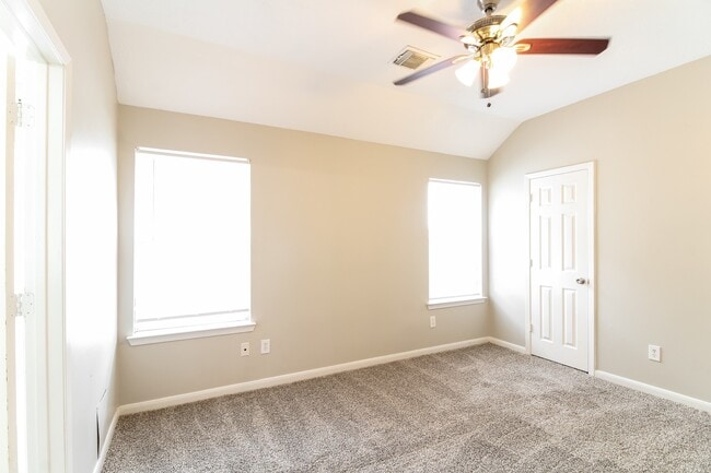 Building Photo - 6402 Mountain Pines Ln