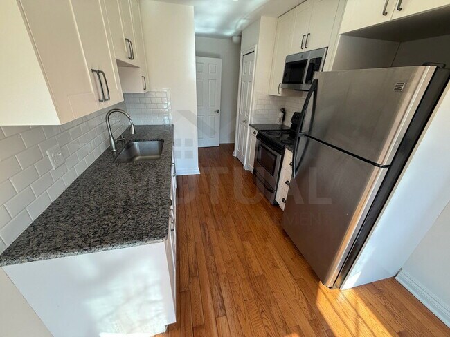 Building Photo - 38926 Country Cir