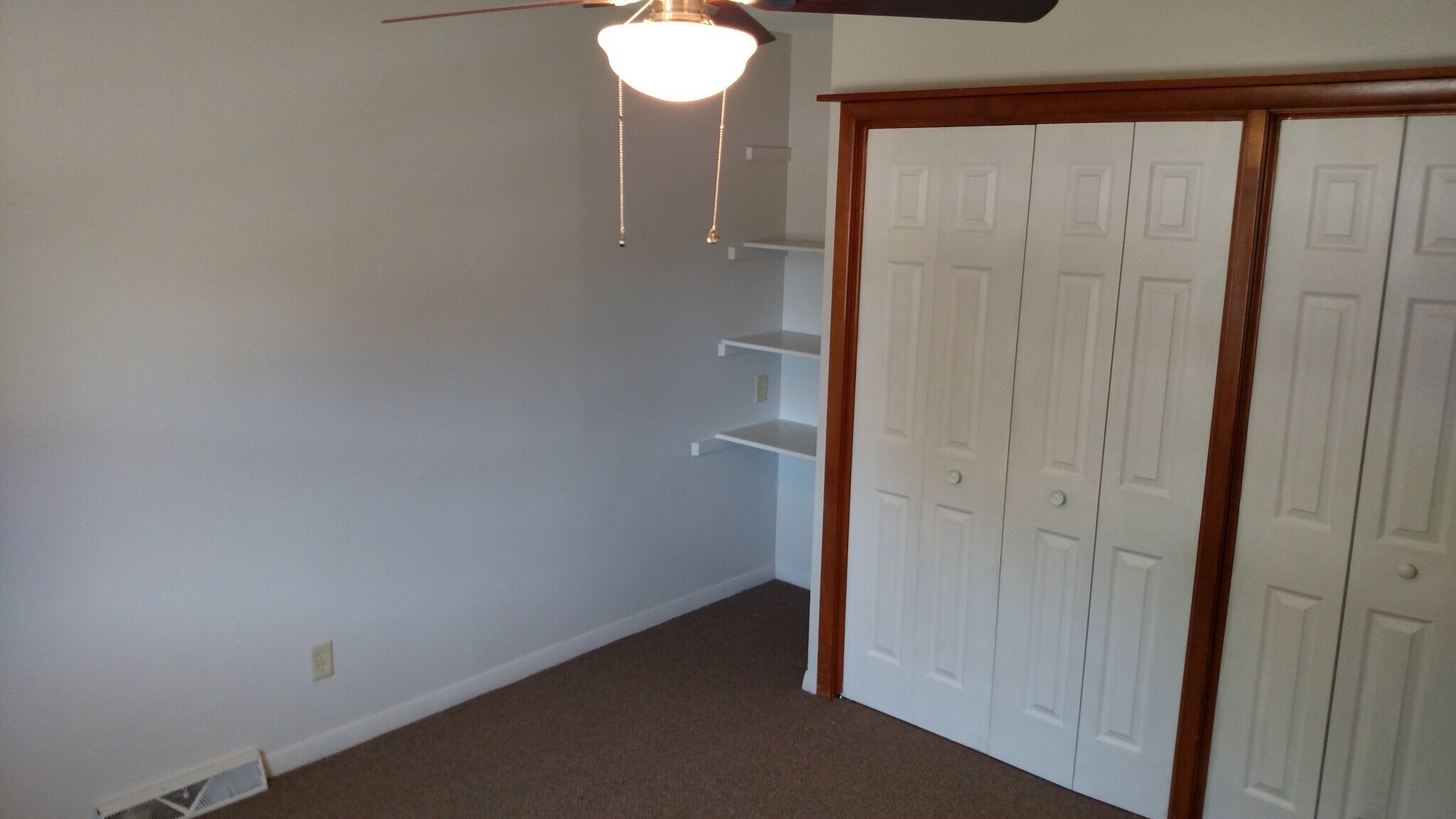 Bedroom - 407 N Marshall St