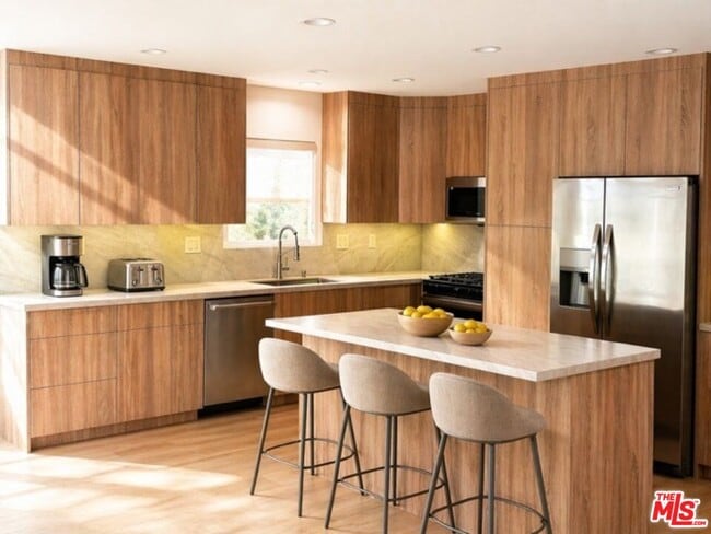 Building Photo - 1146 Hacienda Pl