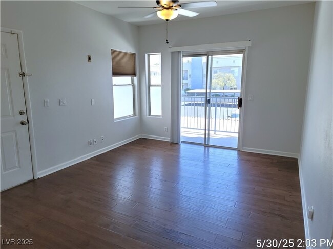 Building Photo - 2201 Ramsgate Dr