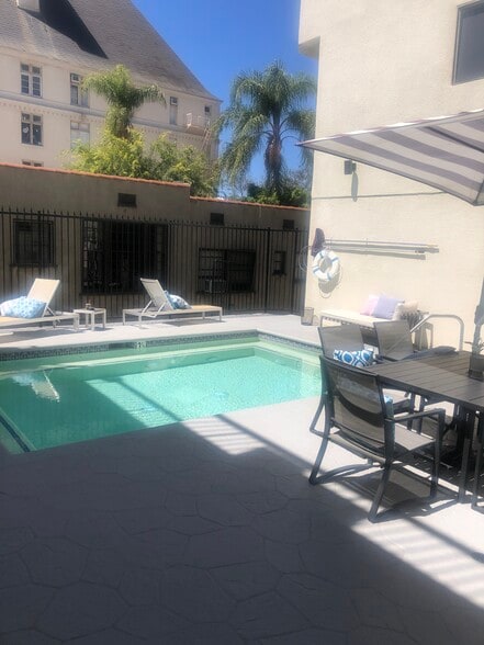 Pool - 1412 N Crescent Heights Blvd