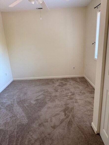 2nd bedroom - 166 Old Brookfield Rd