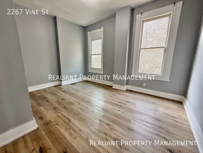 Building Photo - 2267 Vine St