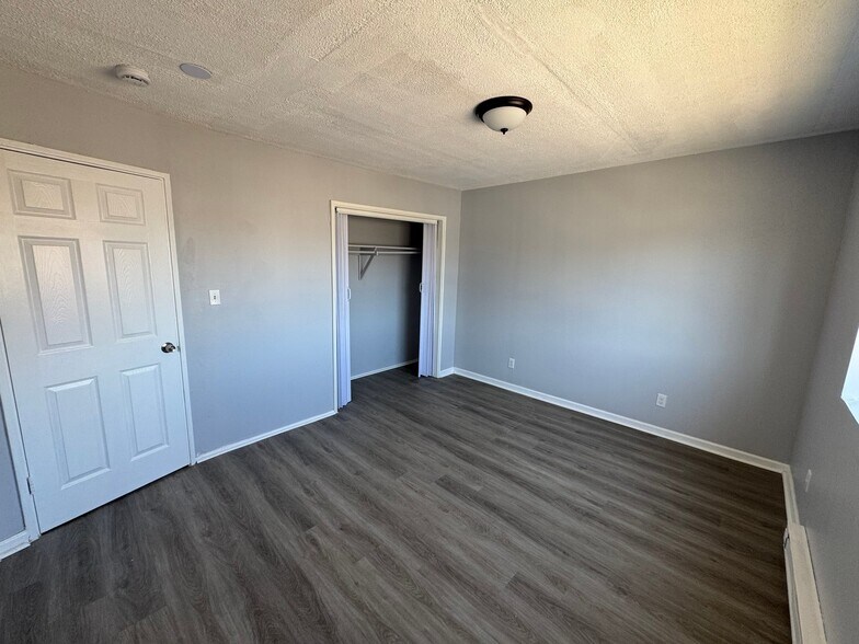 Building Photo - 14520 Milverton Rd