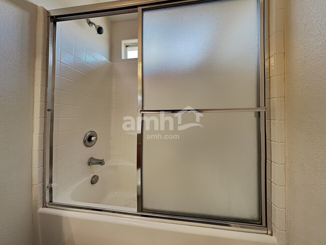 Building Photo - 5676 Orangeroot Ct