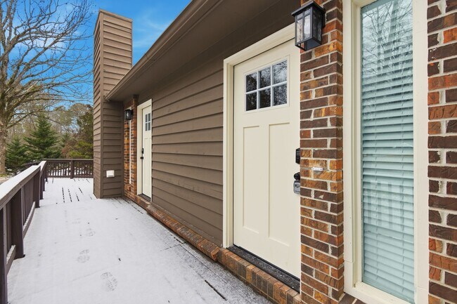 Building Photo - 6008 Champion Rd