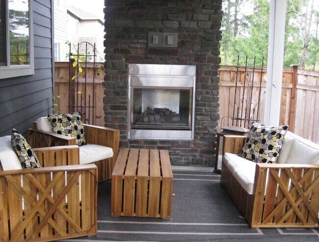 Building Photo - 4bd/3ba House in Tehaleh