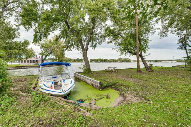 Building Photo - 35831 N Cedar Is