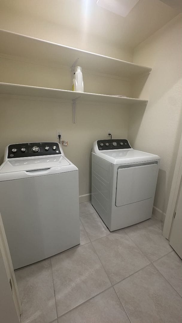 Building Photo - Brand New , Never lived in 3 bed/2 ba home ready MID August!