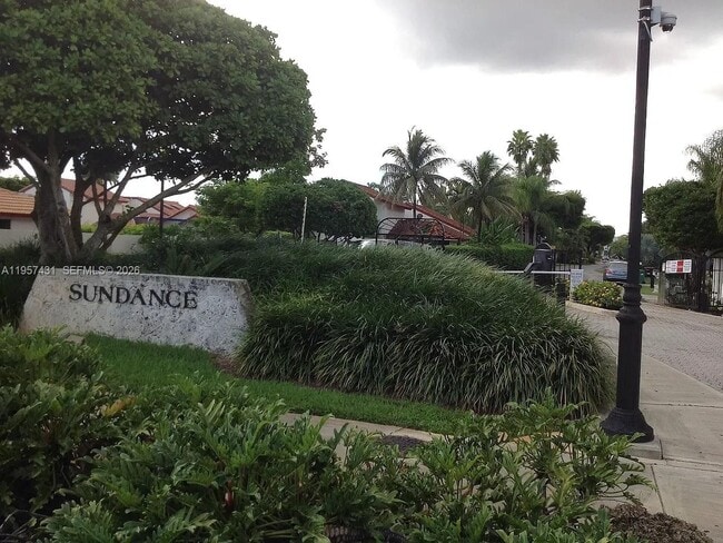 Building Photo - 10734 SW 117th Pl