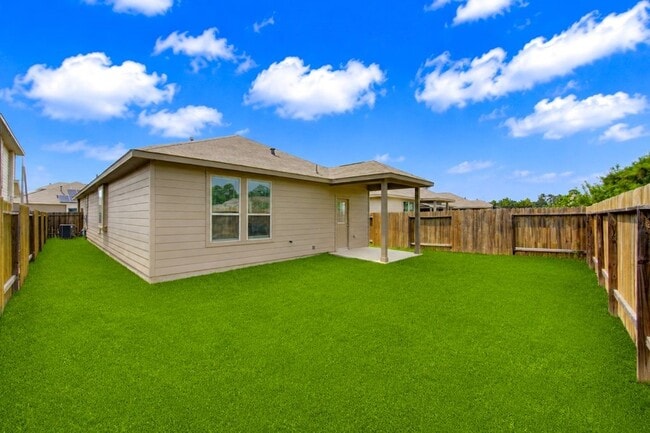 Building Photo - 14469 Sugar Pines Dr