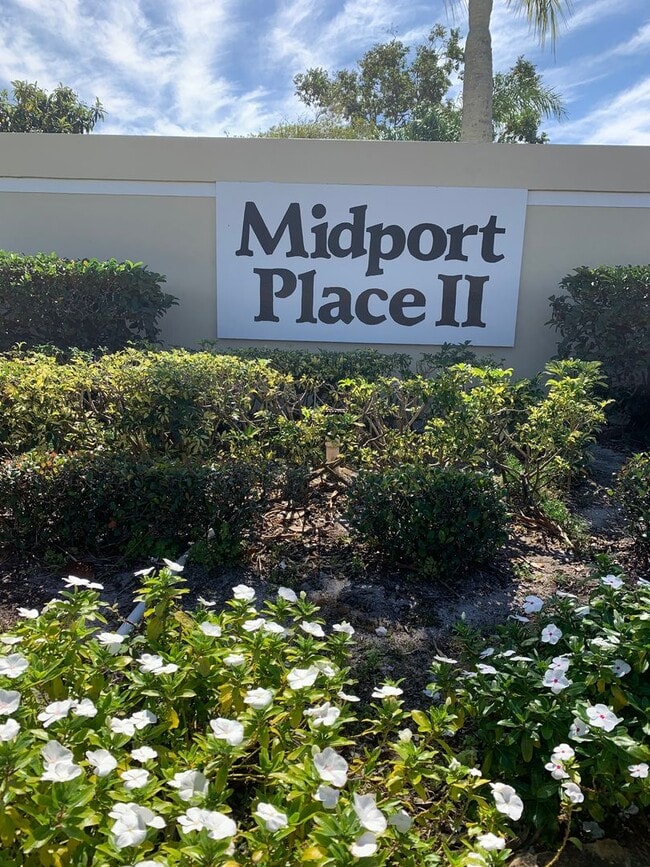 Building Photo - 2/2 MIDPORT II CONDO   2nd floor unit