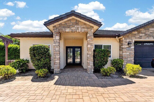 Building Photo - 1520 Independence Way
