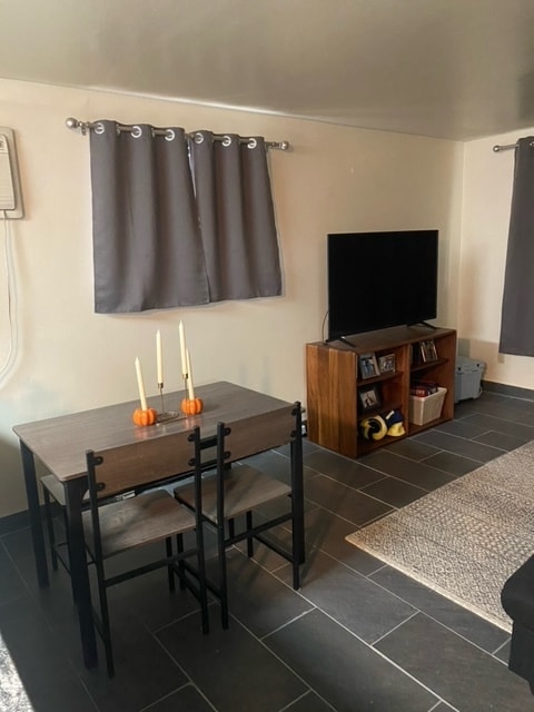 Building Photo - Brown Street Apartments