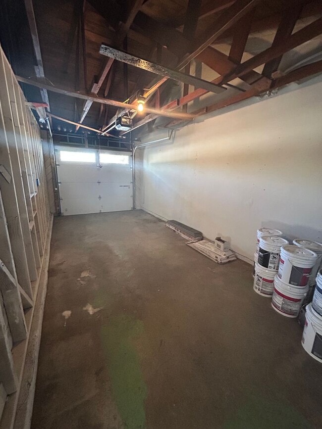 Building Photo - Newly remodeled 3 Bedroom 1 Bath House