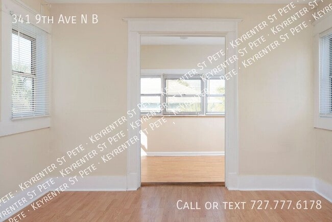 Building Photo - 341 9th Ave NE