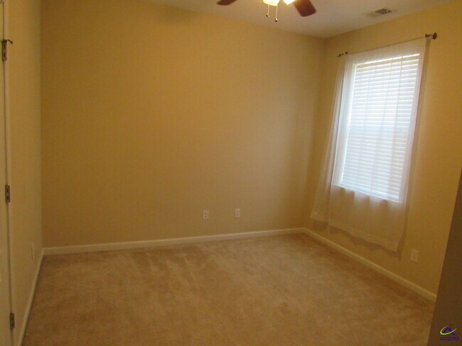 Building Photo - 106 Dennard Dr