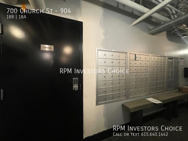 Building Photo - 700 Church St