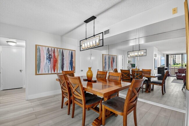 Building Photo - 3400 N Ocean Dr