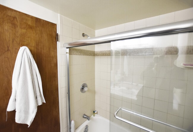 Building Photo - 555 E William St