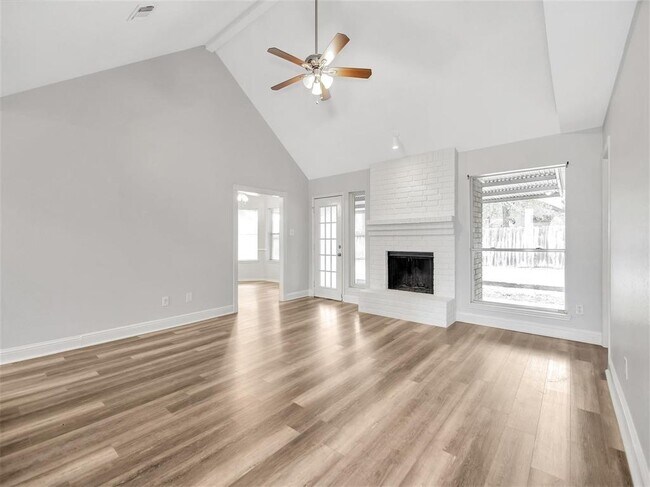 Building Photo - 23346 Balthasar St