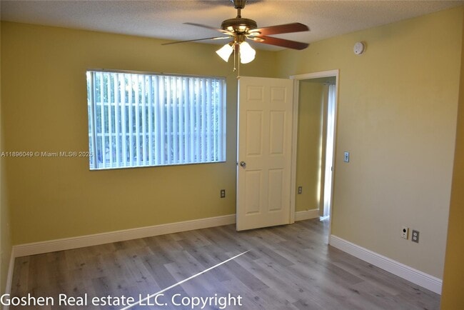 Building Photo - 2496 Centergate Dr