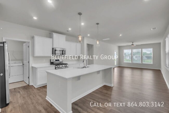 Building Photo - 1337 Strawberry Jam Rd