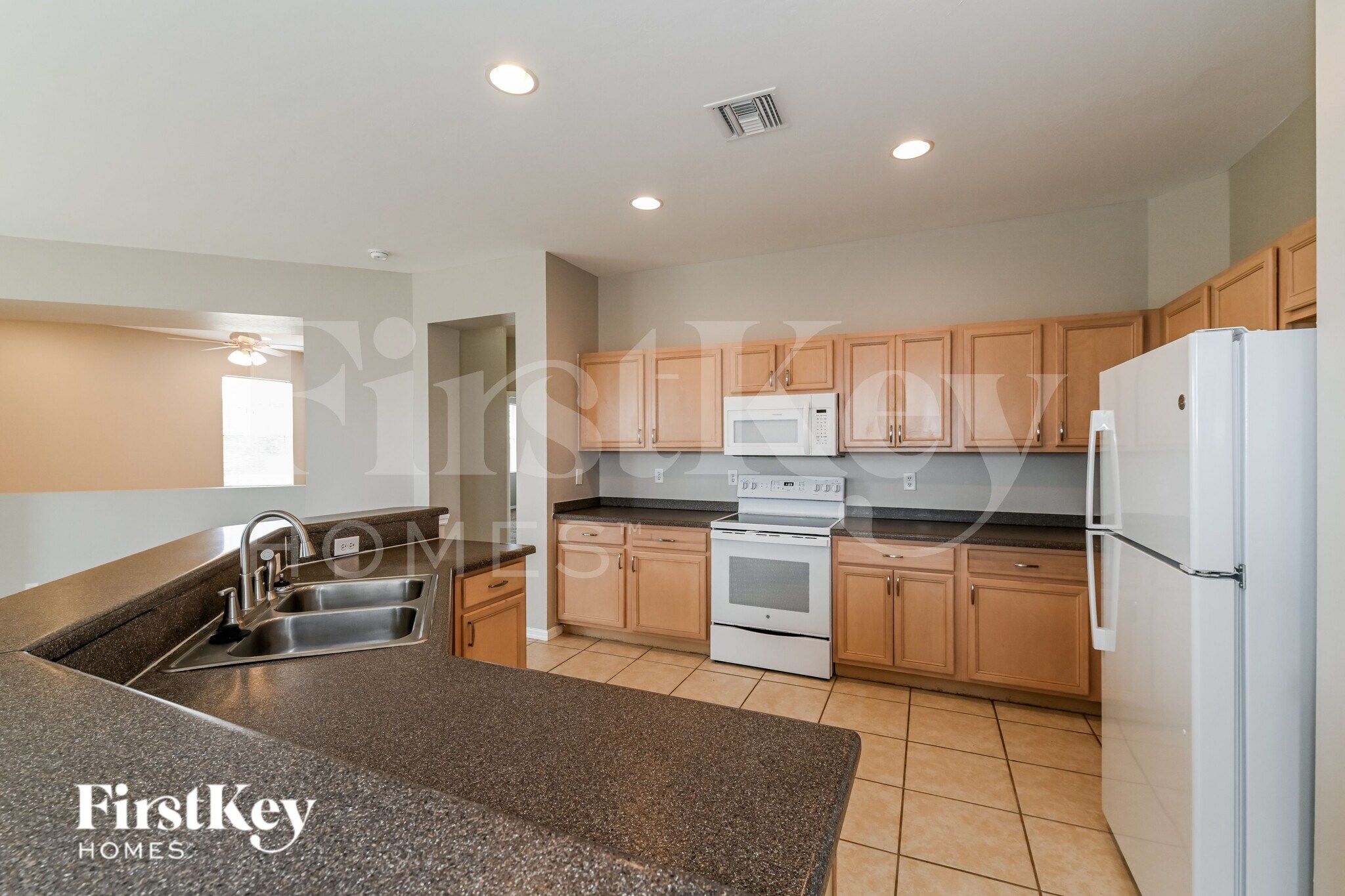 Building Photo - 1325 NW 20th Ct