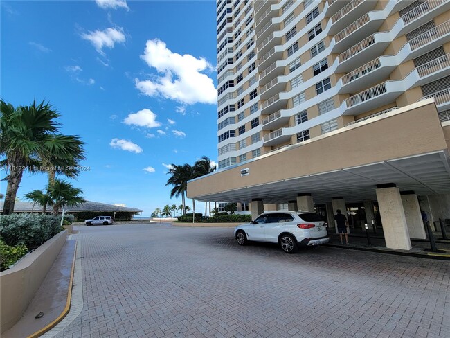 Building Photo - 1980 S Ocean Dr