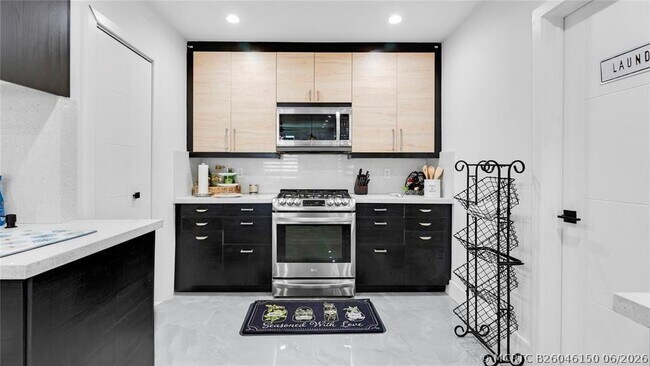 Building Photo - 6290 W 16th Ave
