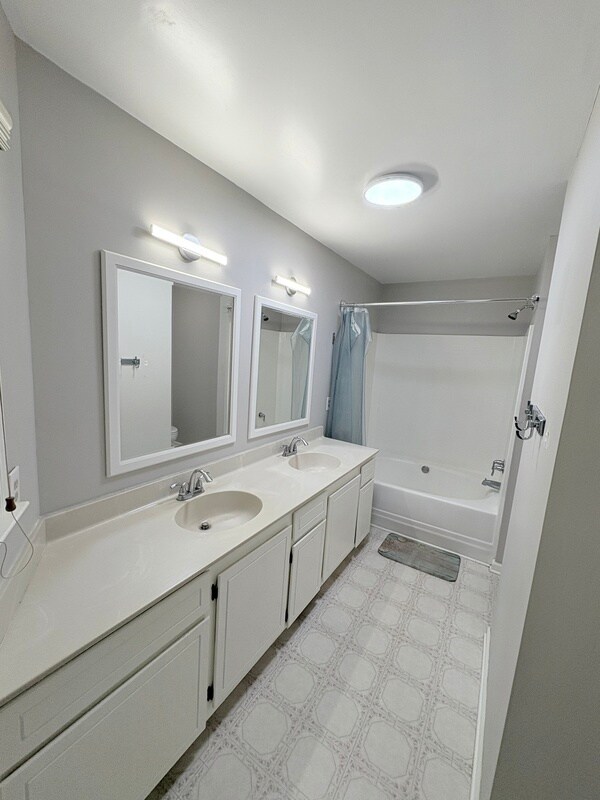 Building Photo - 311 Derrick Ln
