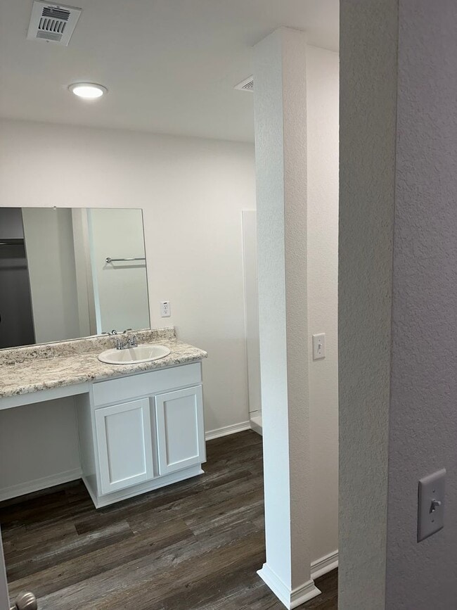 Building Photo - Three Bedroom | Two Bath Home in Maumelle!