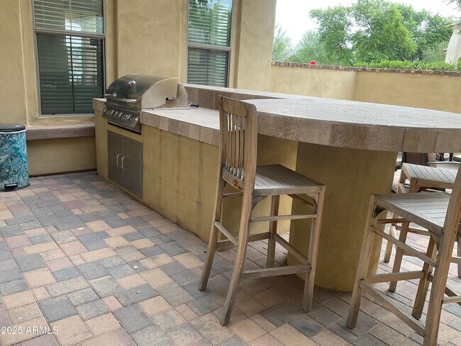 Building Photo - 20893 W Cora Vista