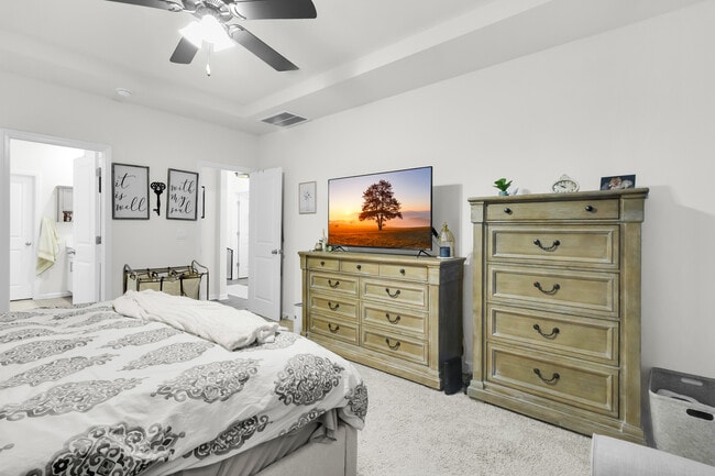 Building Photo - 1011 Spivey Cir