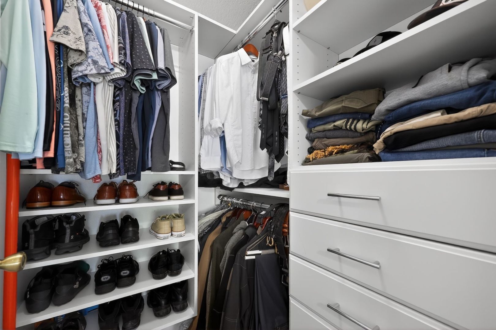 Building Photo - 8023 Bellagio Ln