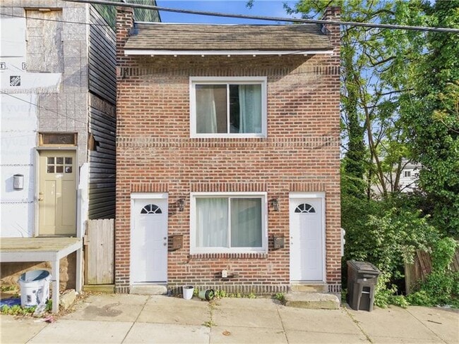 Building Photo - 117 E Jefferson St
