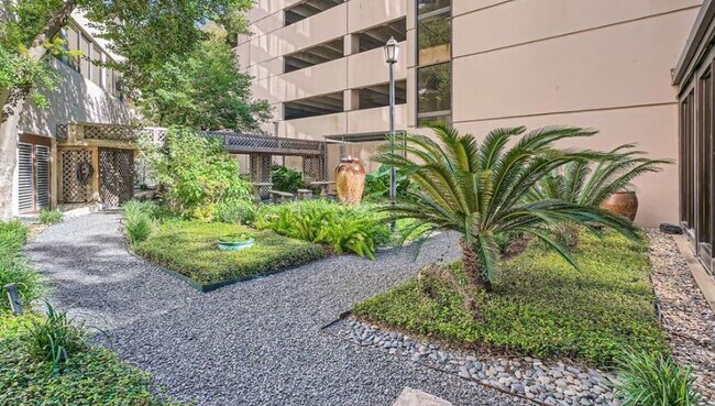 Building Photo - 3525 Sage Rd