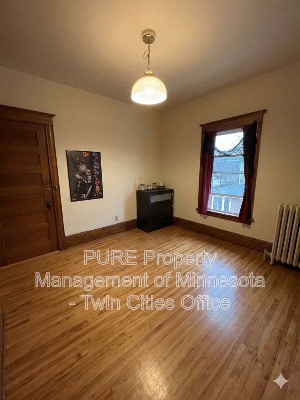 Building Photo - 3625 Park Ave