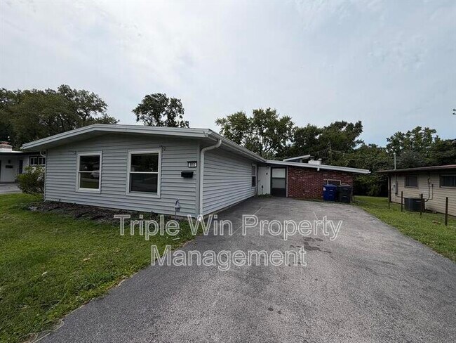 Building Photo - 810 St Anthony Ln