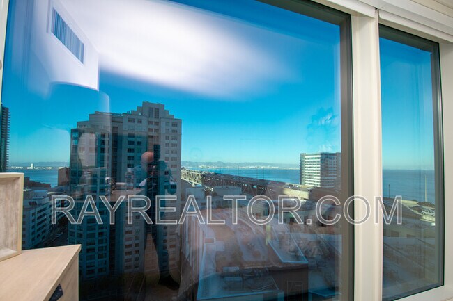 Building Photo - 401 Harrison St