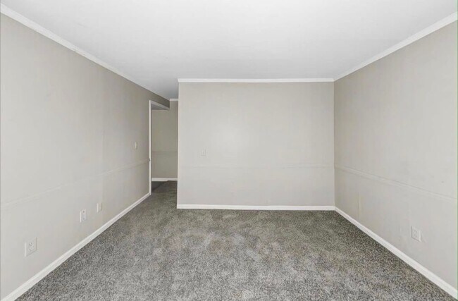 Building Photo - 1659 Rainbow Dr NE