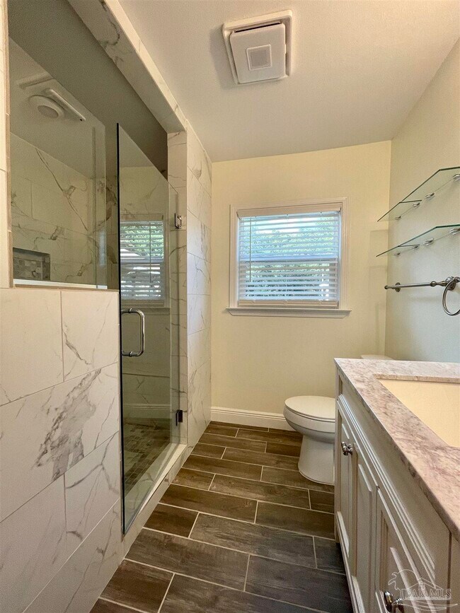 Building Photo - 5864 Tanglewood Dr