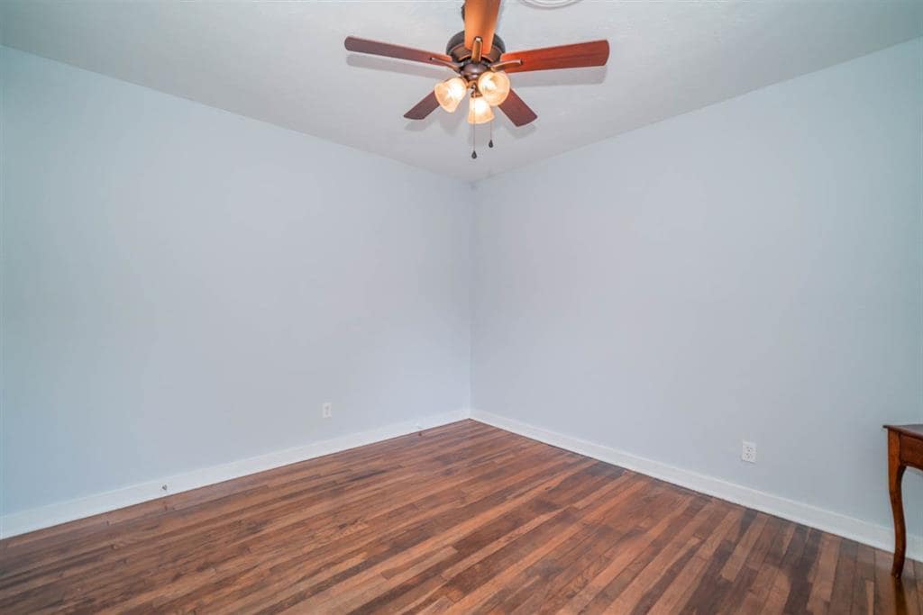 BR 3 - 812 Glencrest Ln