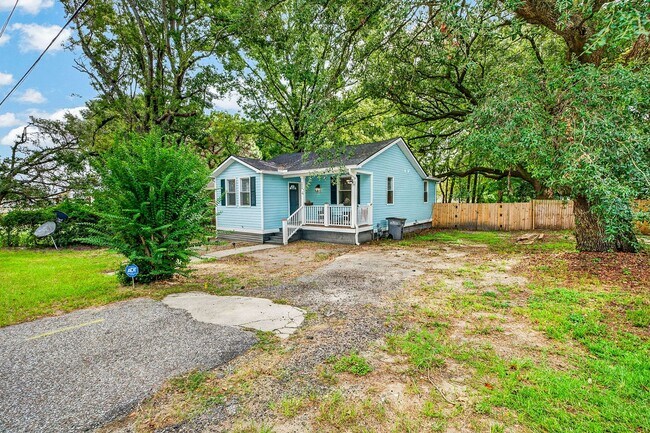 Building Photo - 2666 Bennett Yard Rd