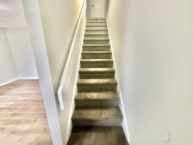 Building Photo - 453013001