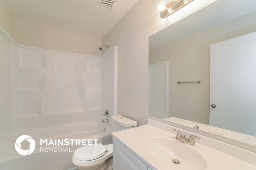 Building Photo - 9017 W Cambridge Ave