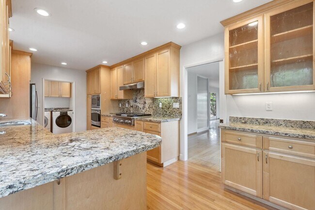Building Photo - 5960 McAndrew Dr