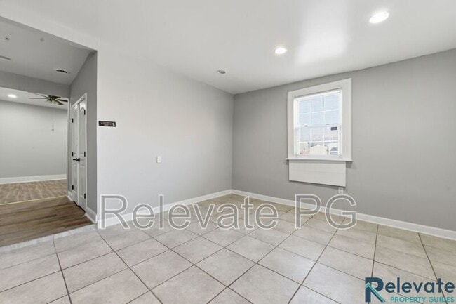 Building Photo - 2820 Q St