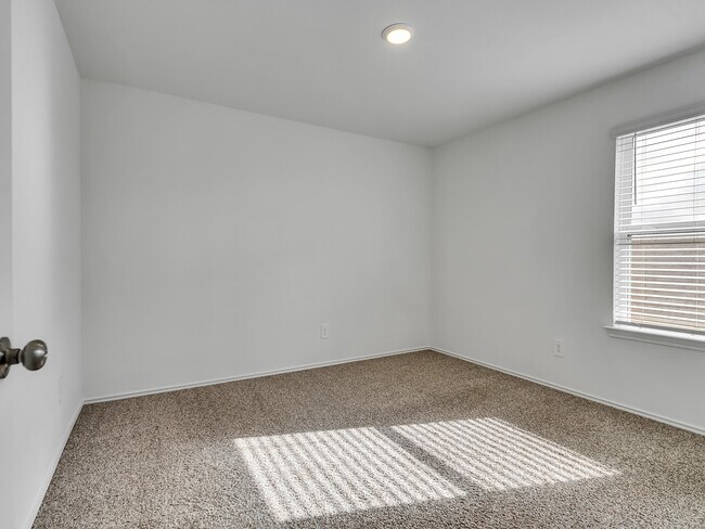 Building Photo - 5431 Tuscany Hills Ln